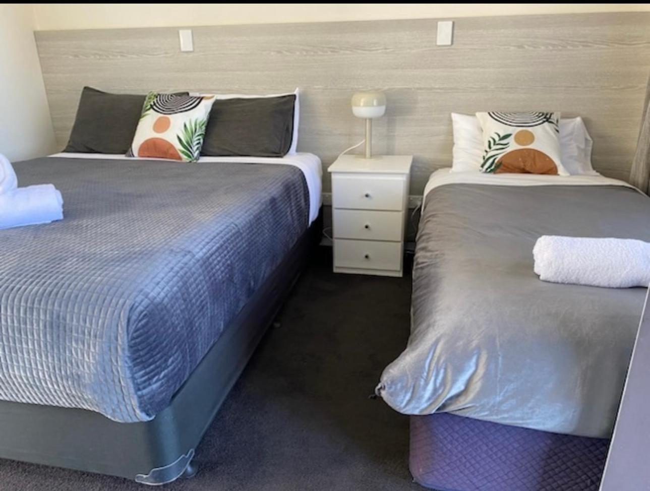 Norfolk Pines Motel Меримбула Екстериор снимка
