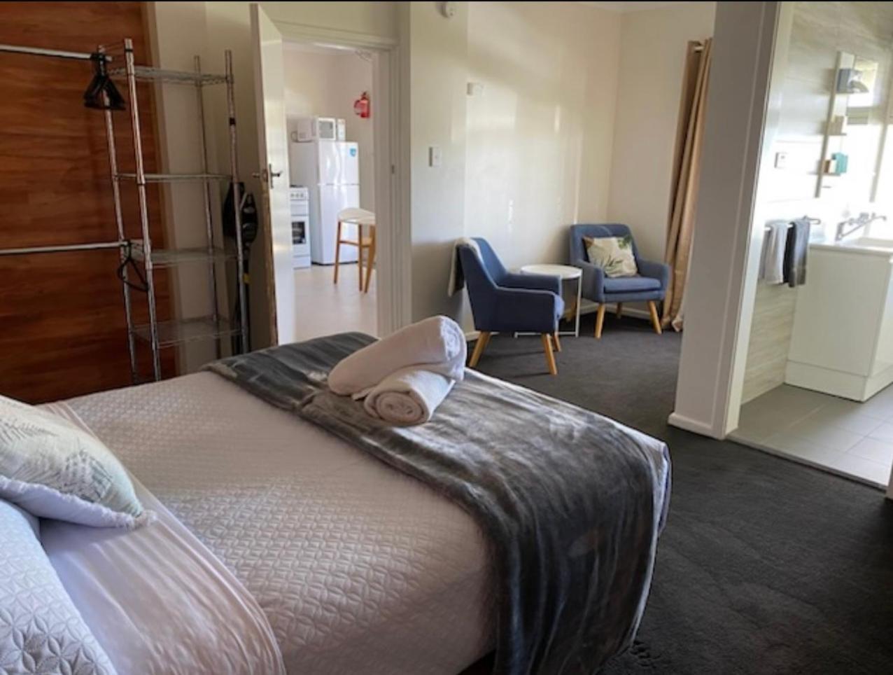 Norfolk Pines Motel Меримбула Екстериор снимка