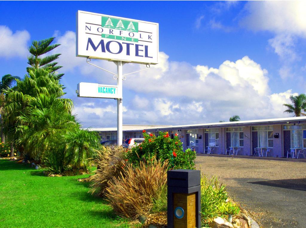 Norfolk Pines Motel Меримбула Екстериор снимка